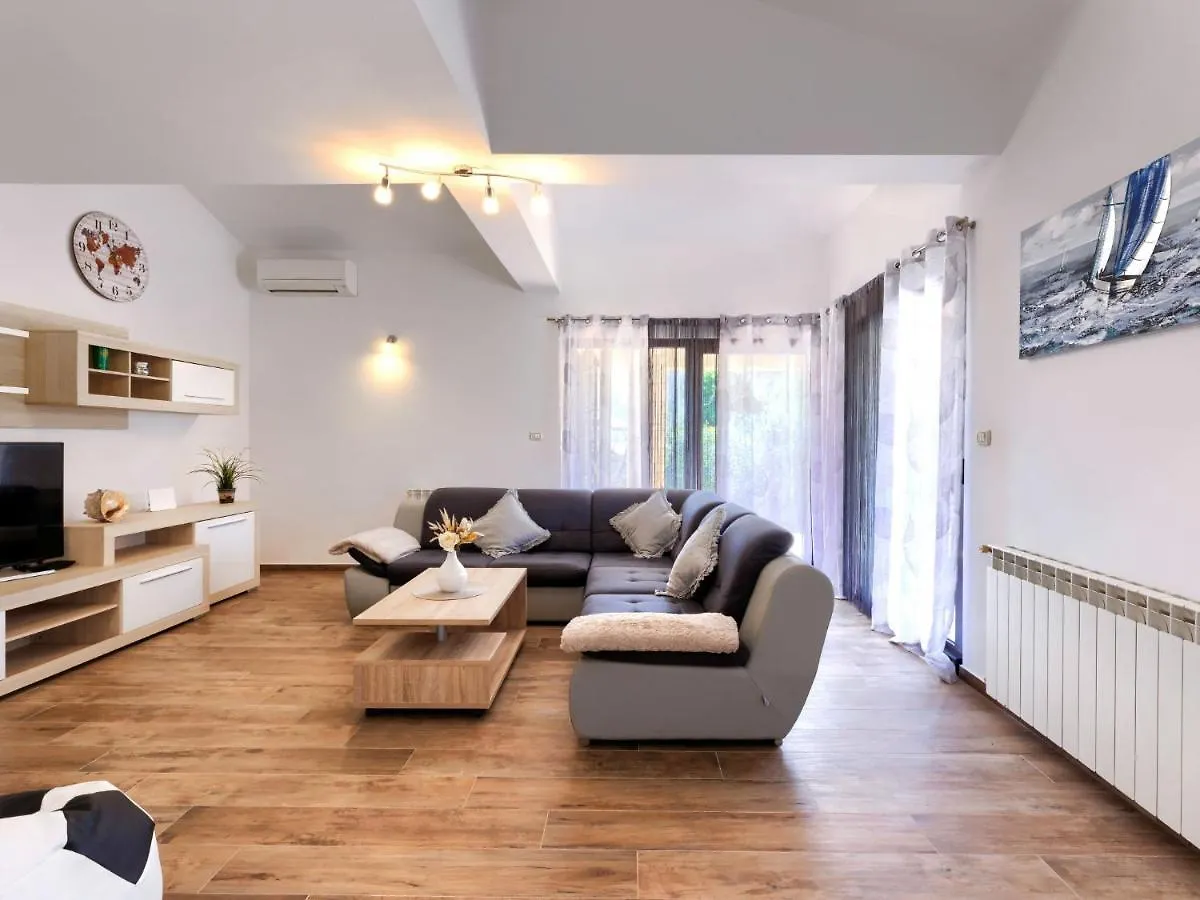 Holiday Home Danijela By Interhome Liznjan Croatia